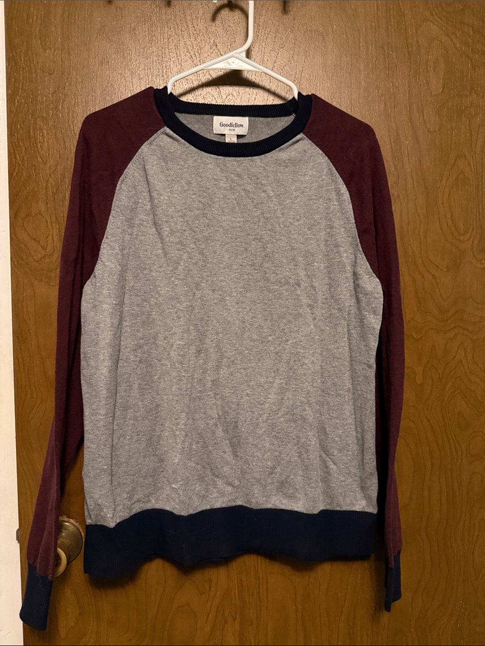 Goodfellow & Co Grey Crewneck Sweater with Burgundy Raglan Sleeves and blue trim